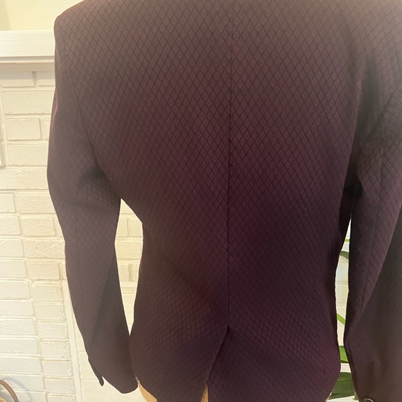 New York & Company EUC Blazer wine color size 6 - Picture 2 of 7